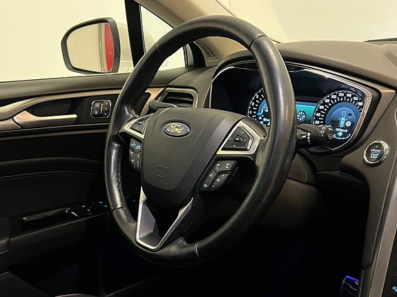 Ford Mondeo 21 of 30
