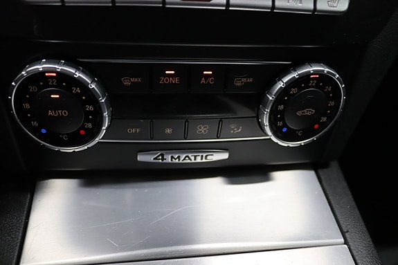 Mercedes-Benz C220 15 of 21