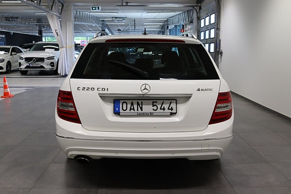 Mercedes-Benz C220 5 of 21