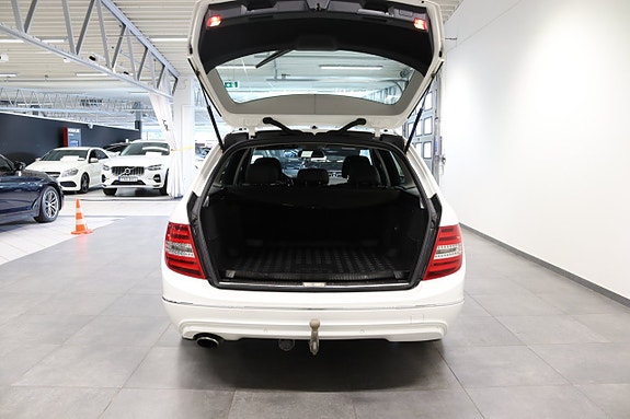 Mercedes-Benz C220 6 of 21