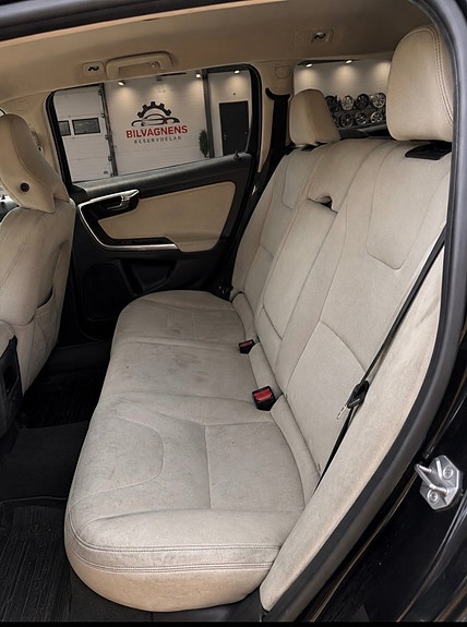 Volvo V60 5 of 5