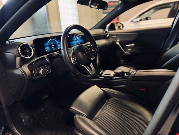 Mercedes-Benz A250 e 9 of 9