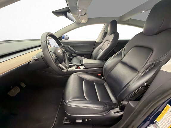 Tesla Model 3 12 of 30