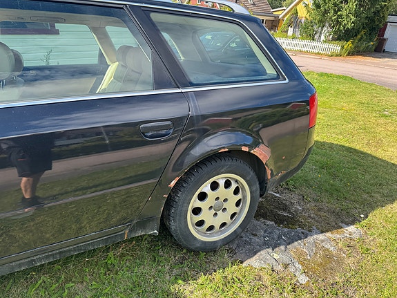 Audi A6 6 of 8