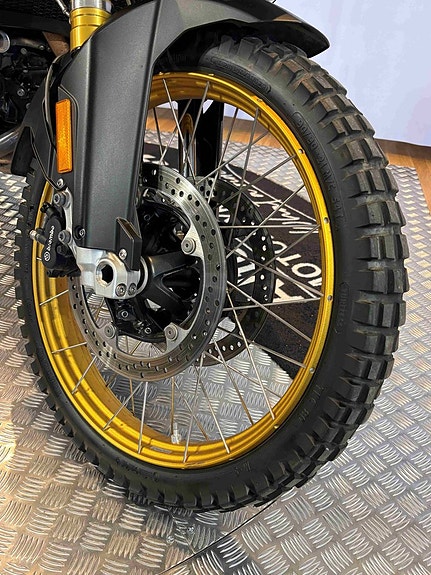 BMW F 850 GS Adventure 8 of 13