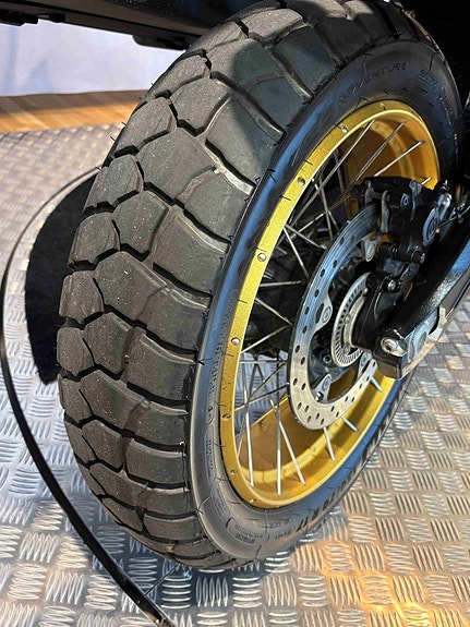 BMW F 850 GS Adventure 11 of 13