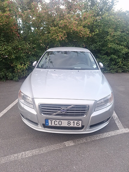 Volvo S80 2 of 4