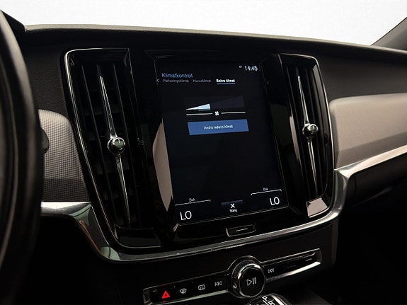 Volvo V90 Cross Country 23 of 30