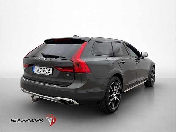 Volvo V90 Cross Country 8 of 30