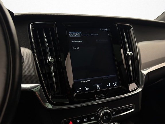 Volvo V90 Cross Country 22 of 30