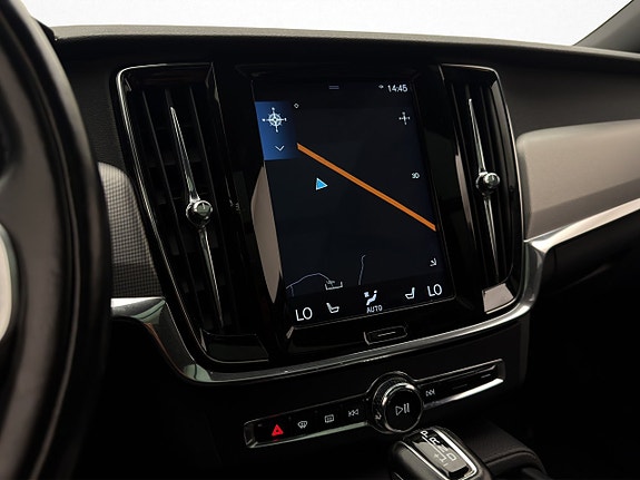 Volvo V90 Cross Country 20 of 30