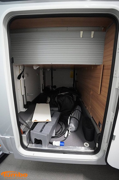 Adria Coral 670 SC Alde 150hk Silvermetallic 19 of 21
