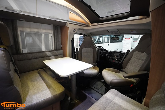 Adria Coral 670 SC Alde 150hk Silvermetallic 2 of 21