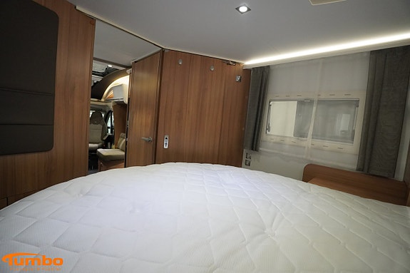 Adria Coral 670 SC Alde 150hk Silvermetallic 16 of 21