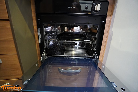 Adria Coral 670 SC Alde 150hk Silvermetallic 9 of 21