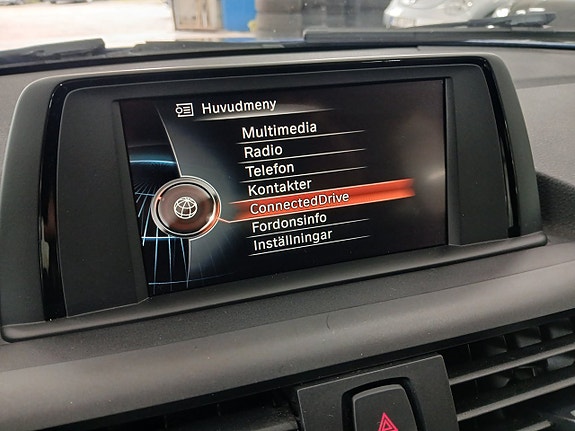 BMW 118i 21 of 26