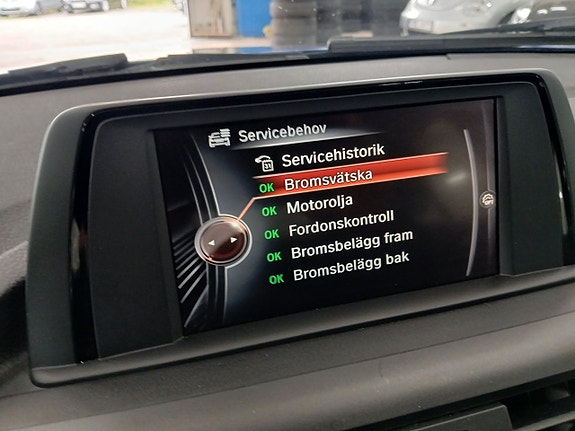 BMW 118i 20 of 26