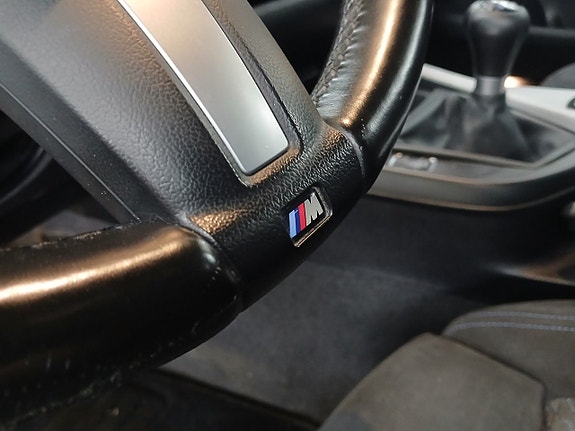 BMW 118i 18 of 26