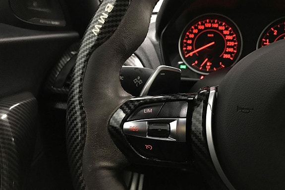 BMW M235i 25 of 30