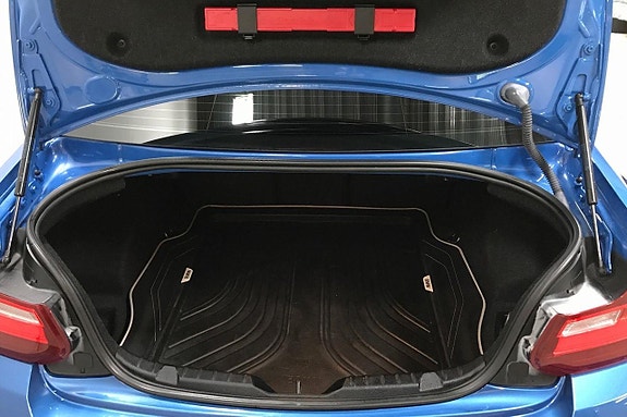 BMW M235i 10 of 30