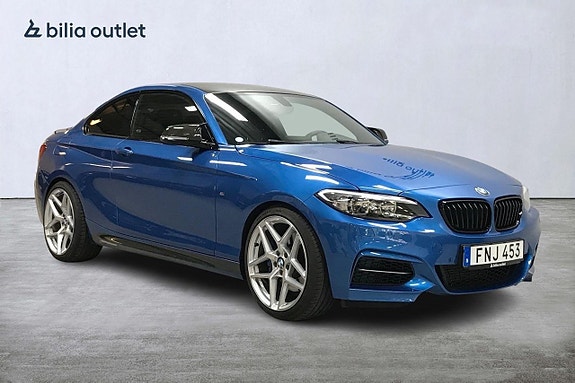 BMW M235i 4 of 30