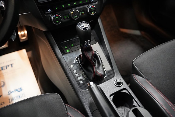Skoda Octavia RS 14 of 21