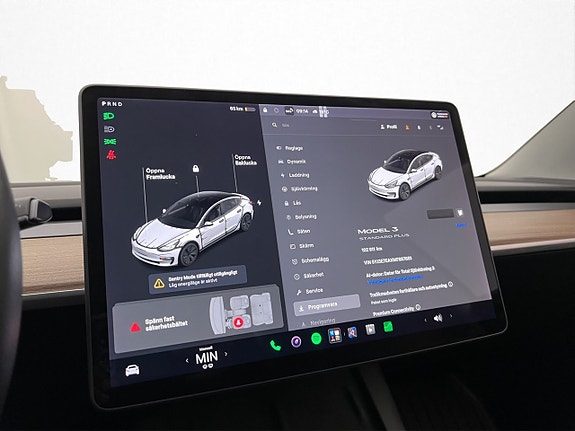 Tesla Model 3 25 of 30
