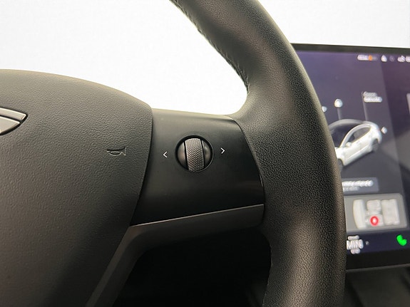 Tesla Model 3 17 of 30