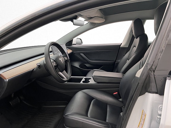 Tesla Model 3 12 of 30