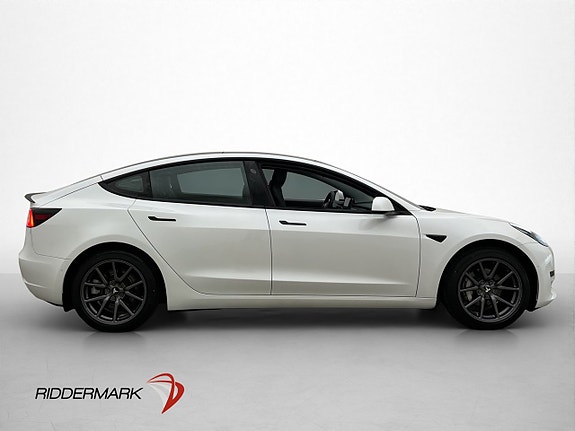Tesla Model 3 10 of 30