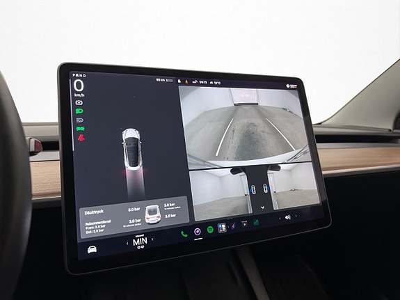Tesla Model 3 19 of 30