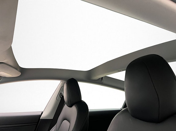 Tesla Model 3 13 of 30