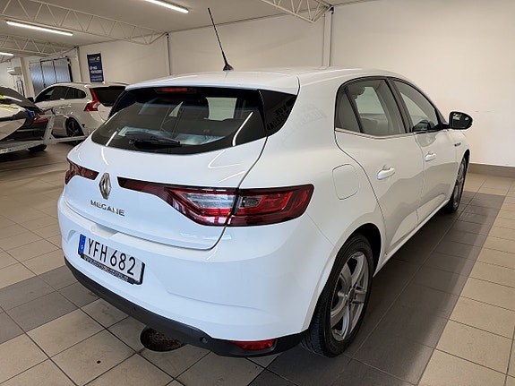 Renault Megane 5 of 12