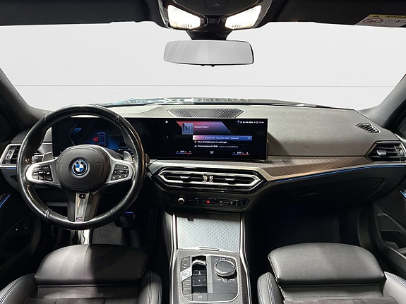 BMW 330e 11 of 30