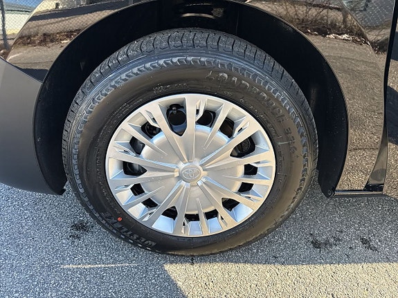 Toyota Proace 28 of 28