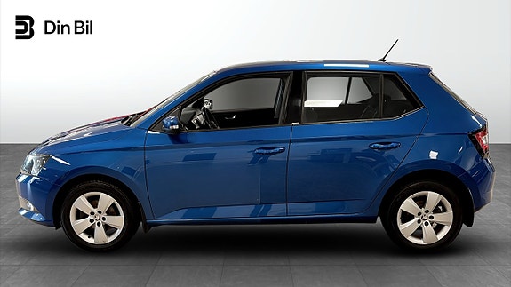 Skoda Fabia 2 of 13