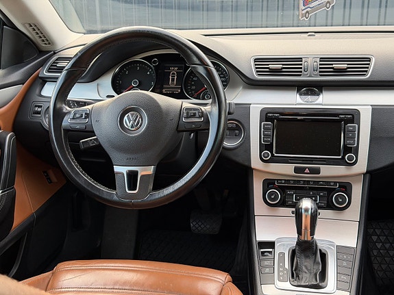 Volkswagen Passat CC 13 of 14