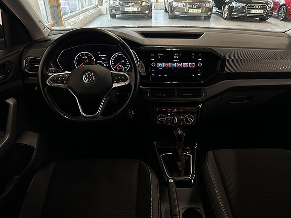 Volkswagen T-Cross 12 of 19