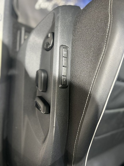 Volkswagen Tiguan Allspace 14 of 23