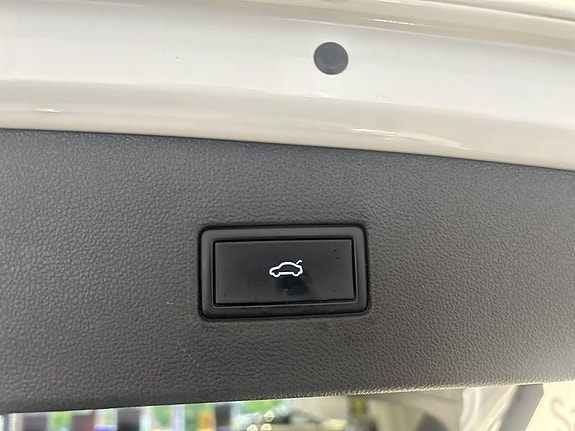 Volkswagen Tiguan Allspace 9 of 23