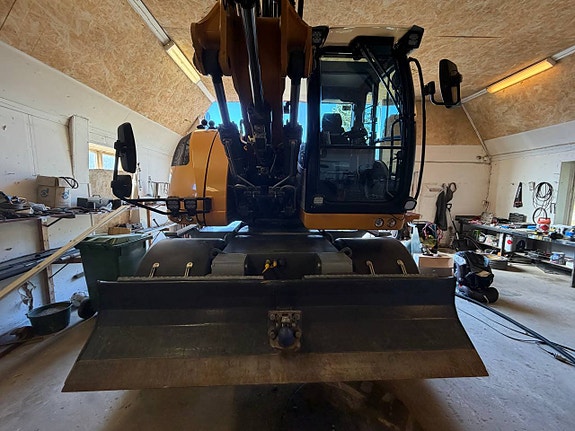 Liebherr 914 Compact 8 of 10