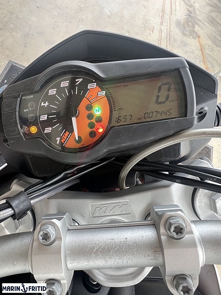 KTM 690 DUKE 5 of 7