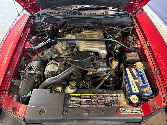 Ford Mustang 17 of 17