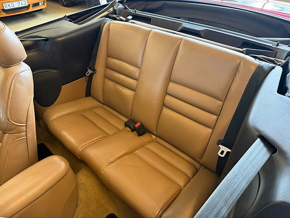 Ford Mustang 13 of 17