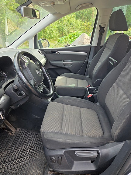 Volkswagen Sharan 3 of 10
