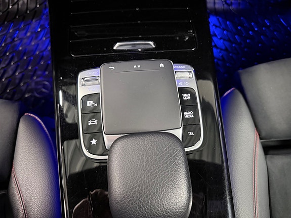 Mercedes-Benz CLA200 22 of 30