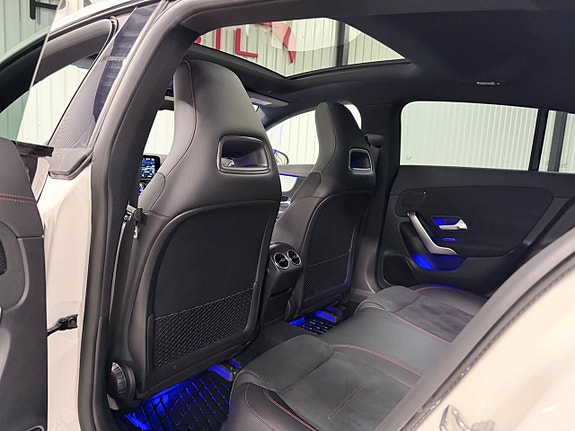 Mercedes-Benz CLA200 12 of 30