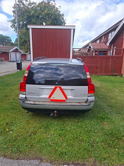 Volvo V70 5 of 9