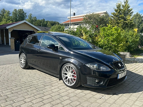Seat Leon 2 of 13