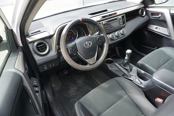 Toyota RAV4 21 of 26